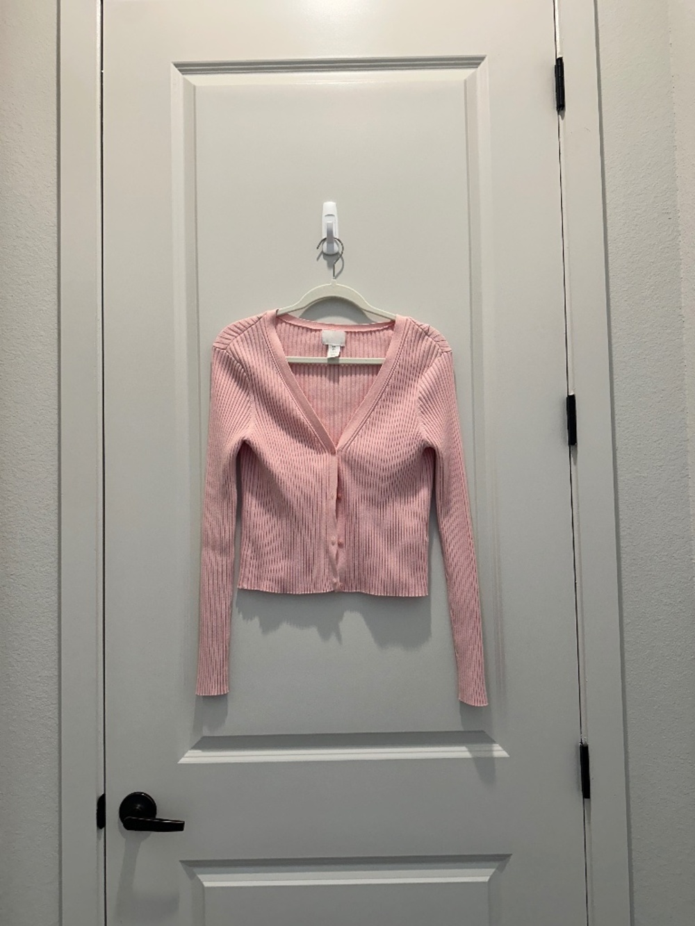 H&M Pink Cropped Cardigan - Size L